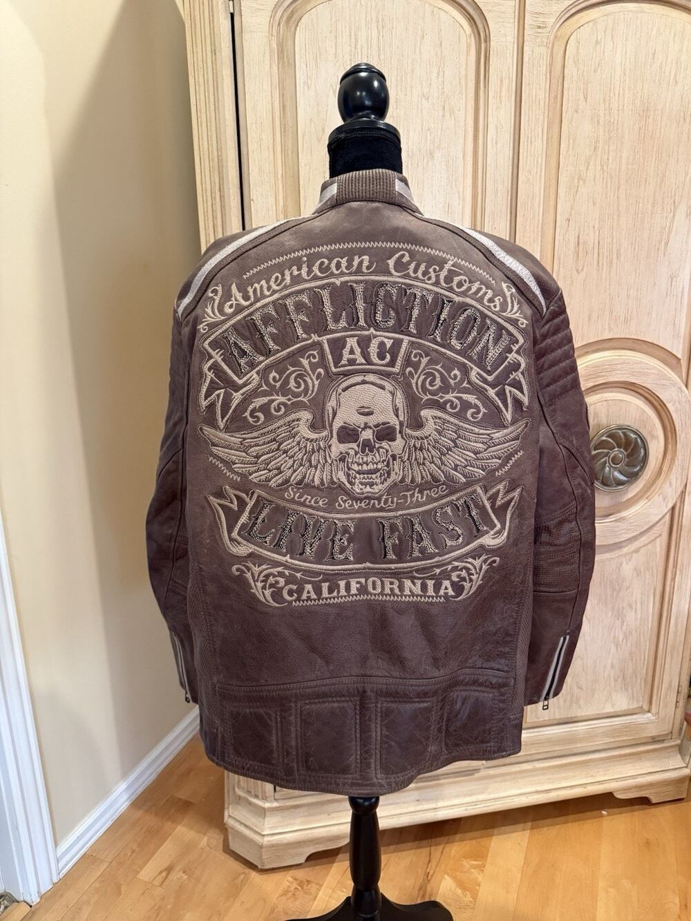 AFFLICTION SKULL Brown Leather Jacket Embroidered men’s Size 3X NWT